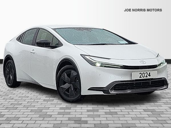 Toyota Prius Hatchback, Petrol Hybrid, 2024, White