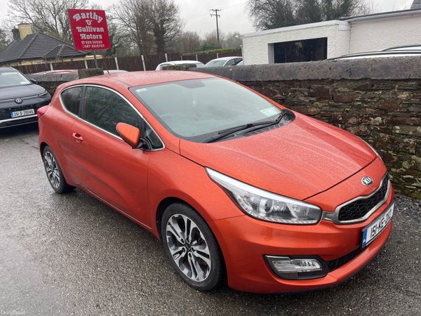 Kia Ceed Hatchback, Diesel, 2015, Orange