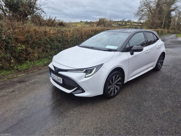 Toyota Corolla Hatchback, Petrol Hybrid, 2023, White