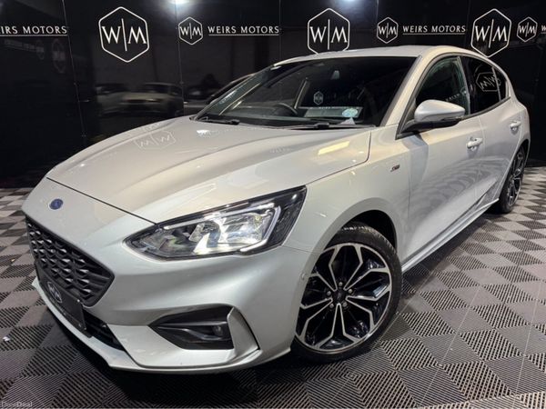 Ford Focus Hatchback, Petrol Hybrid, 2022, Grey