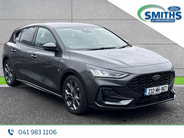 Ford Focus Hatchback, Petrol Hybrid, 2023, Grey