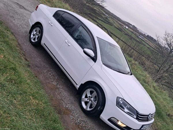 Volkswagen Passat Saloon, Diesel, 2014, White