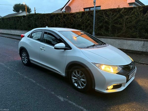 Honda Civic Hatchback, Diesel, 2012, White