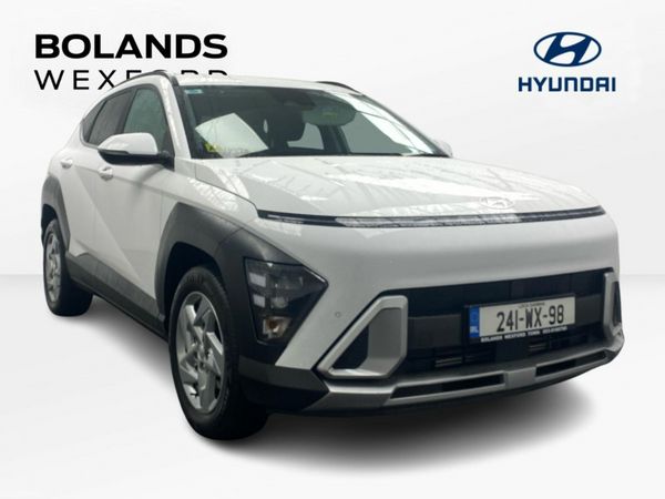 Hyundai KONA MPV, Petrol, 2024, White