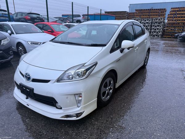 Toyota Prius Hatchback, Petrol Hybrid, 2014, White