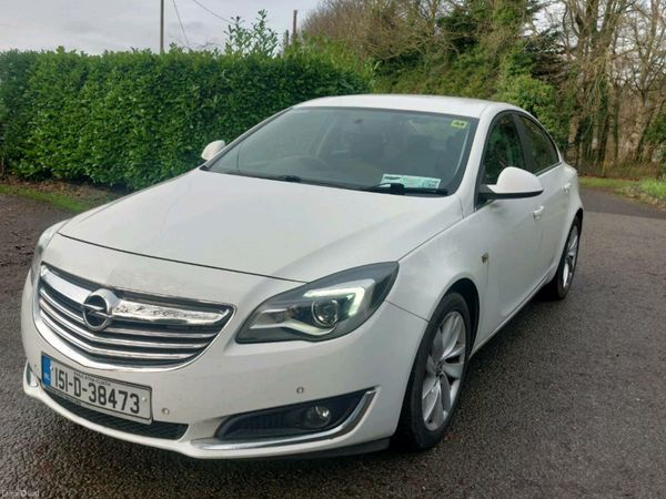 Opel Insignia Saloon, Diesel, 2015, White