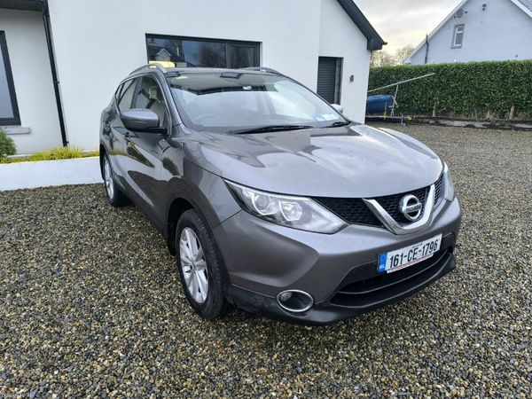 Nissan Qashqai Hatchback, Diesel, 2016, Grey