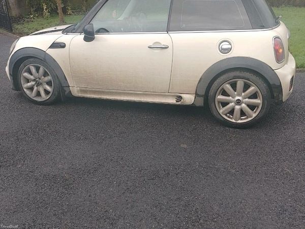 Mini Cooper Hatchback, Diesel, 2008, White