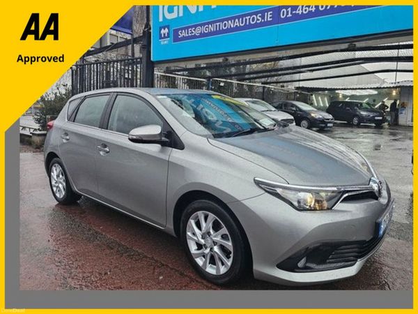 Toyota Auris Hatchback, Petrol, 2017, Grey