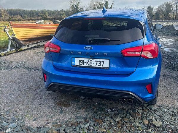 Ford Focus Hatchback, Diesel, 2019, Blue