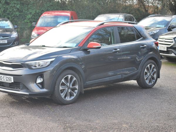 Kia Stonic Estate/Jeep, Petrol, 2018, Grey