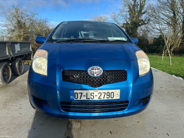 Toyota Yaris Hatchback, Petrol, 2007, Blue