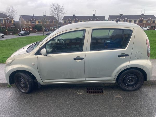 Daihatsu Sirion Hatchback, Petrol, 2009, Beige