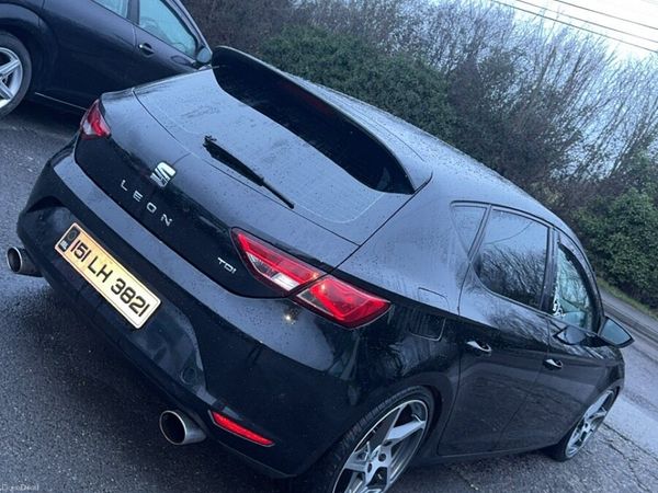 SEAT Leon Hatchback, Diesel, 2015, Black