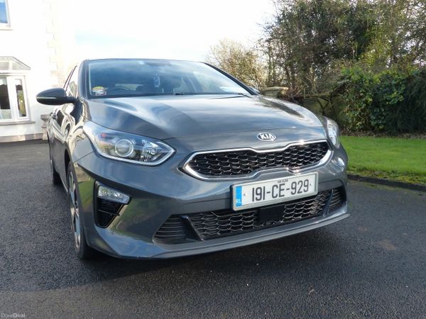 Kia Ceed Hatchback, Diesel, 2019, Grey