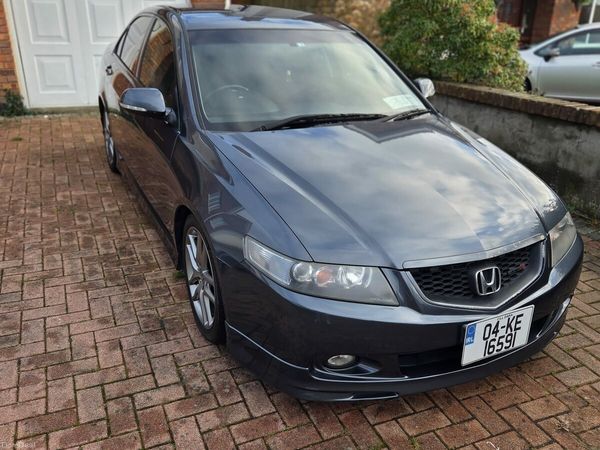 Honda Accord Saloon, Petrol, 2004, Grey