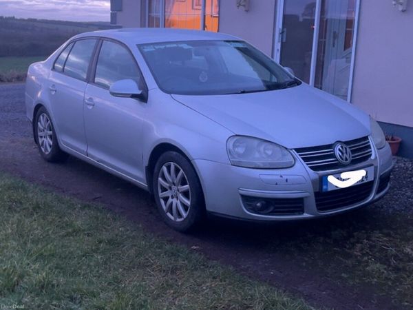 Volkswagen Jetta Saloon, Diesel, 2008, Silver