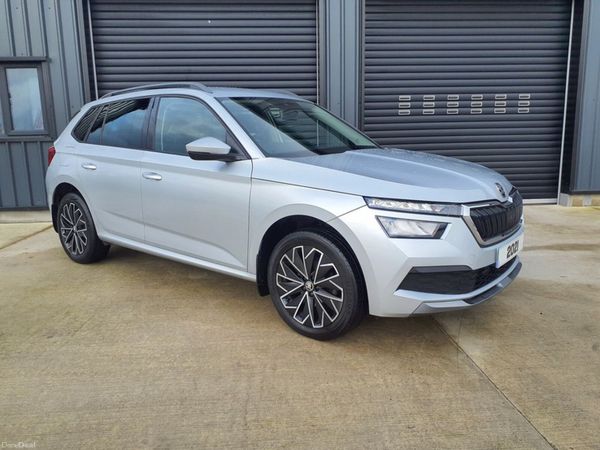 Skoda Kamiq Hatchback, Petrol, 2021, Silver