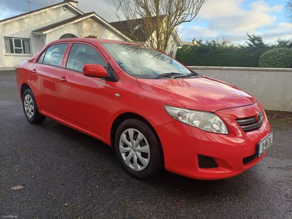 Toyota Corolla Saloon, Diesel, 2009, Red