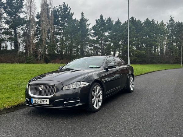 Jaguar XJ Saloon, Diesel, 2012, Grey