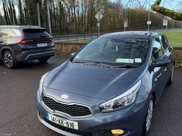 Kia Ceed Hatchback, Diesel, 2014, Blue