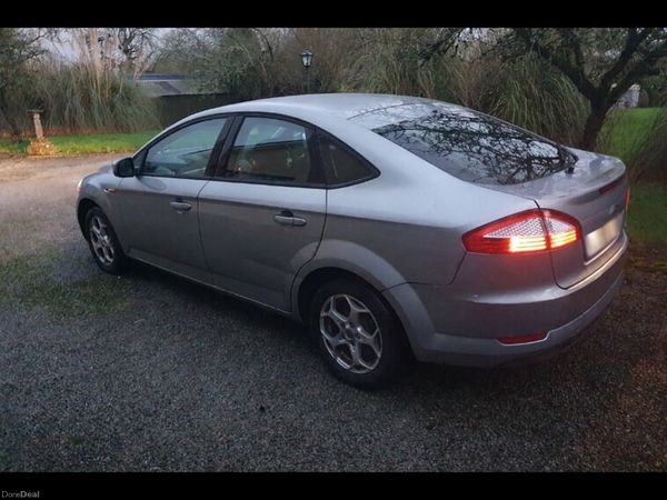 Ford Mondeo Hatchback, Diesel, 2010, Silver