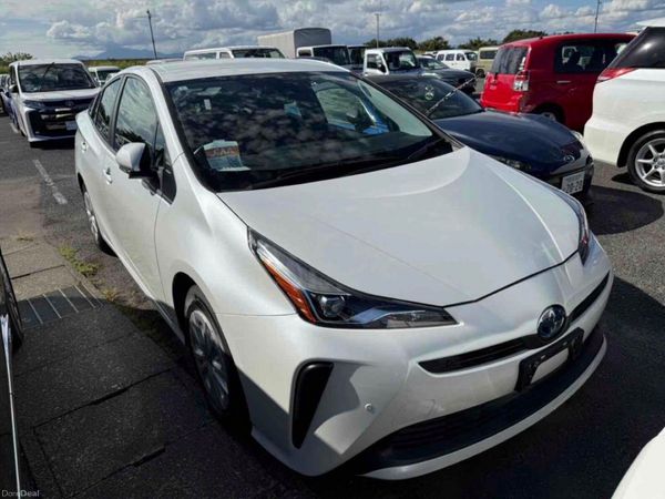 Toyota Prius Saloon, Petrol Hybrid, 2019, White