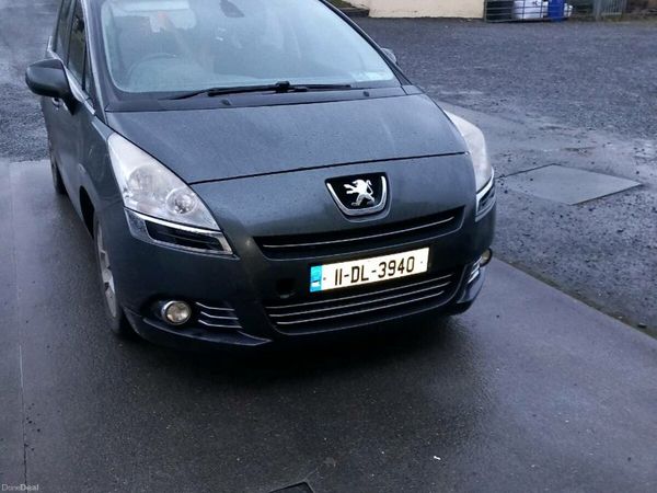 Peugeot 5008 , Diesel, 2011, Grey