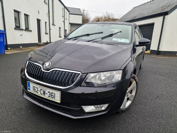 Skoda Octavia Saloon, Diesel, 2016, Black