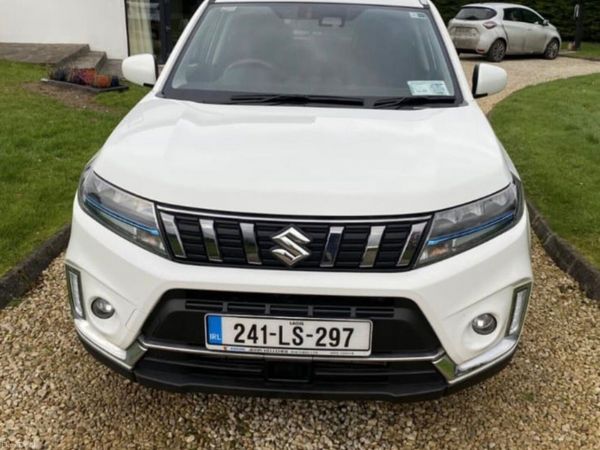 Suzuki Vitara SUV, Petrol, 2024, White