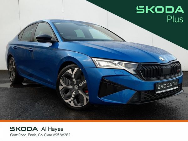 Skoda Octavia Saloon, Petrol, 2025, Blue