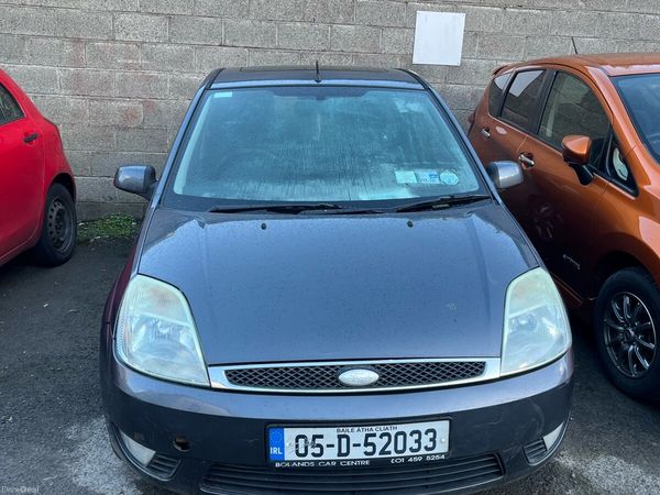 Ford Fiesta Hatchback, Petrol, 2005, Grey