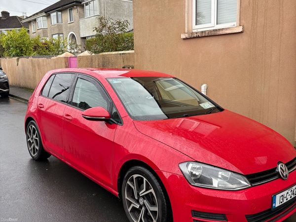 Volkswagen Golf Estate, Petrol, 2013, Red