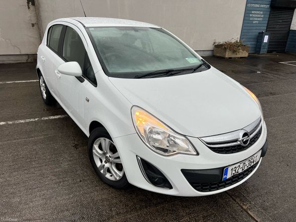 Opel Corsa Hatchback, Petrol, 2013, White