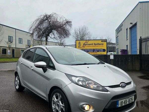 Ford Fiesta Hatchback, Petrol, 2010, Silver