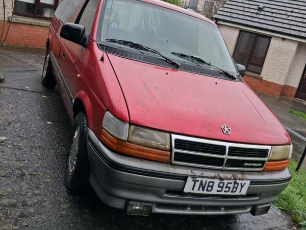 Chrysler Voyager SUV, Diesel, 1994, Red