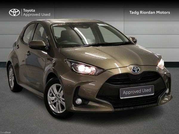 Toyota Yaris Hatchback, Petrol Hybrid, 2022, Bronze