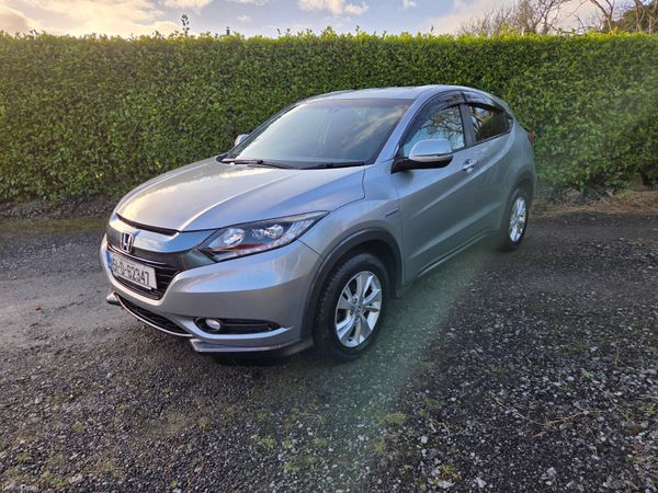 Honda Vezel Estate, Petrol Hybrid, 2015, Silver