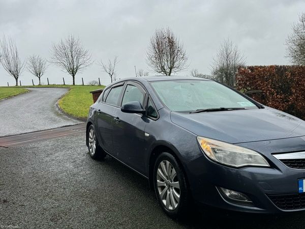 Vauxhall Astra Hatchback, Diesel, 2010, Blue