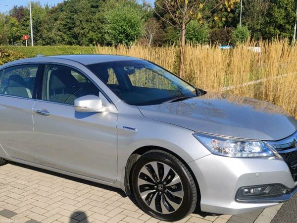 Honda Accord Saloon, Petrol Hybrid, 2014, Silver