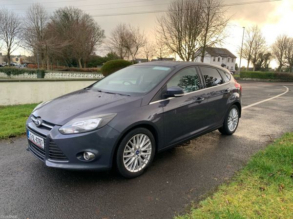 Ford Focus Hatchback, Diesel, 2012, Grey
