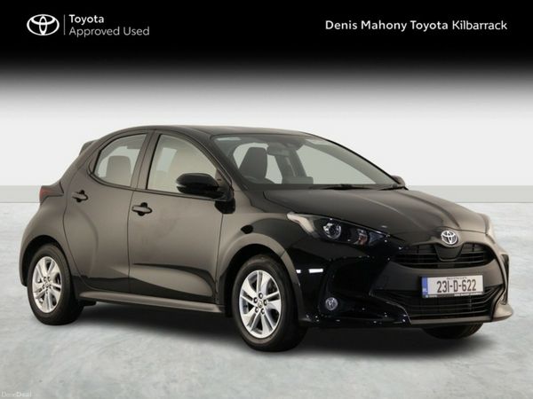 Toyota Yaris Hatchback, Petrol Hybrid, 2023, Black