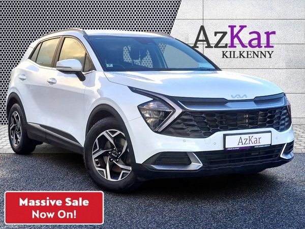 Kia Sportage MPV, Diesel, 2022, White
