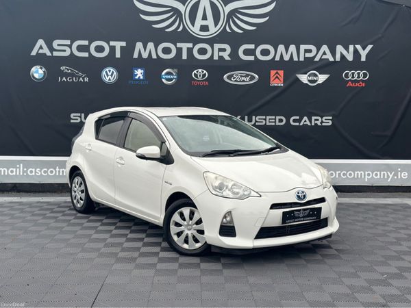 Toyota Aqua Hatchback, Petrol Hybrid, 2013, White