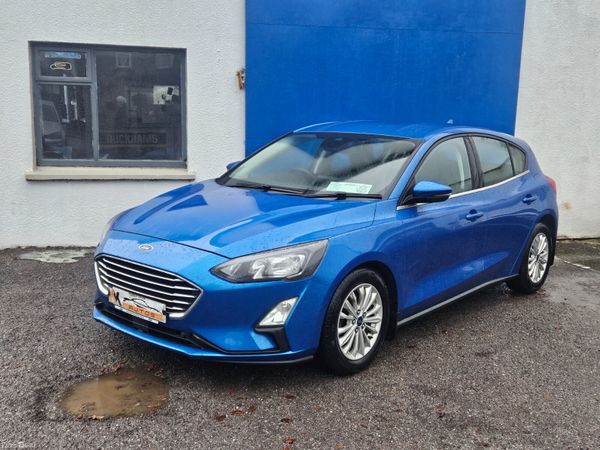 Ford Focus Hatchback, Diesel, 2020, Blue