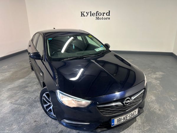 Opel Insignia Hatchback, Diesel, 2018, Blue