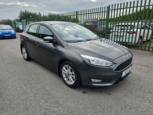 Ford Focus Hatchback, Petrol, 2016, Grey