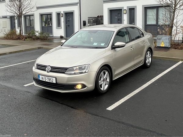 Volkswagen Jetta Saloon, Diesel, 2014, Silver
