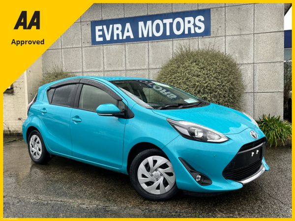 Toyota Aqua Hatchback, Petrol Hybrid, 2020, Blue