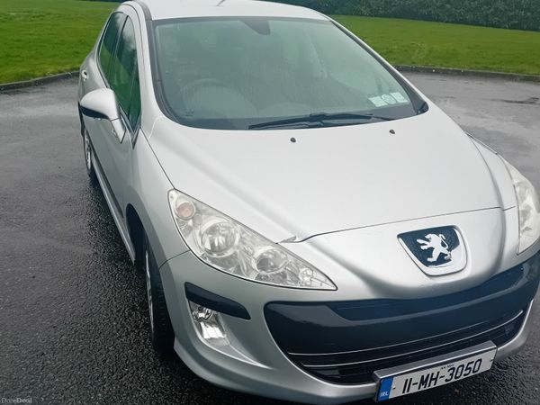 Peugeot 308 Hatchback, Diesel, 2011, Silver